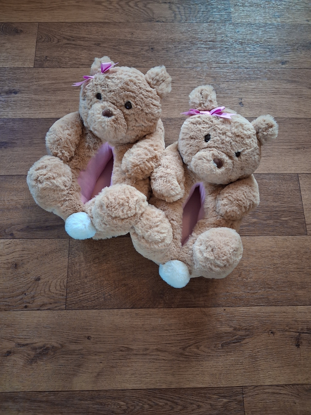 Bear Plush Fuzzy Slippers in Light Tan